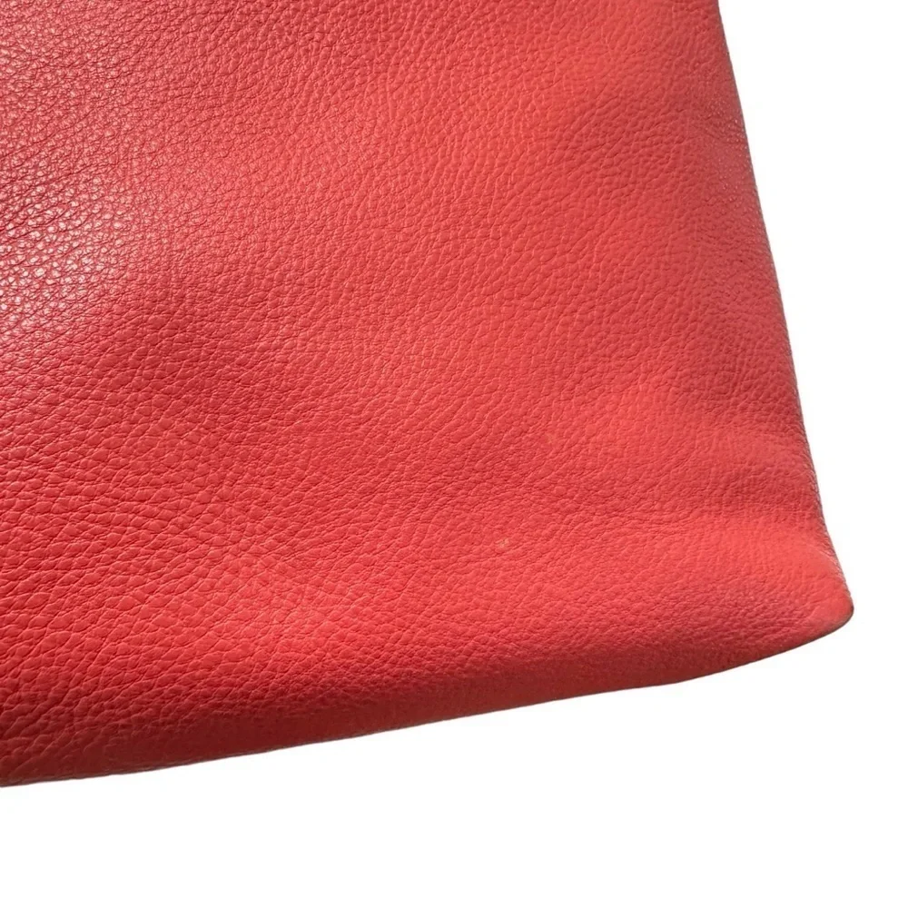 Michael Kors Pebble, leather Shoulder Bag Coral‎ Tassel